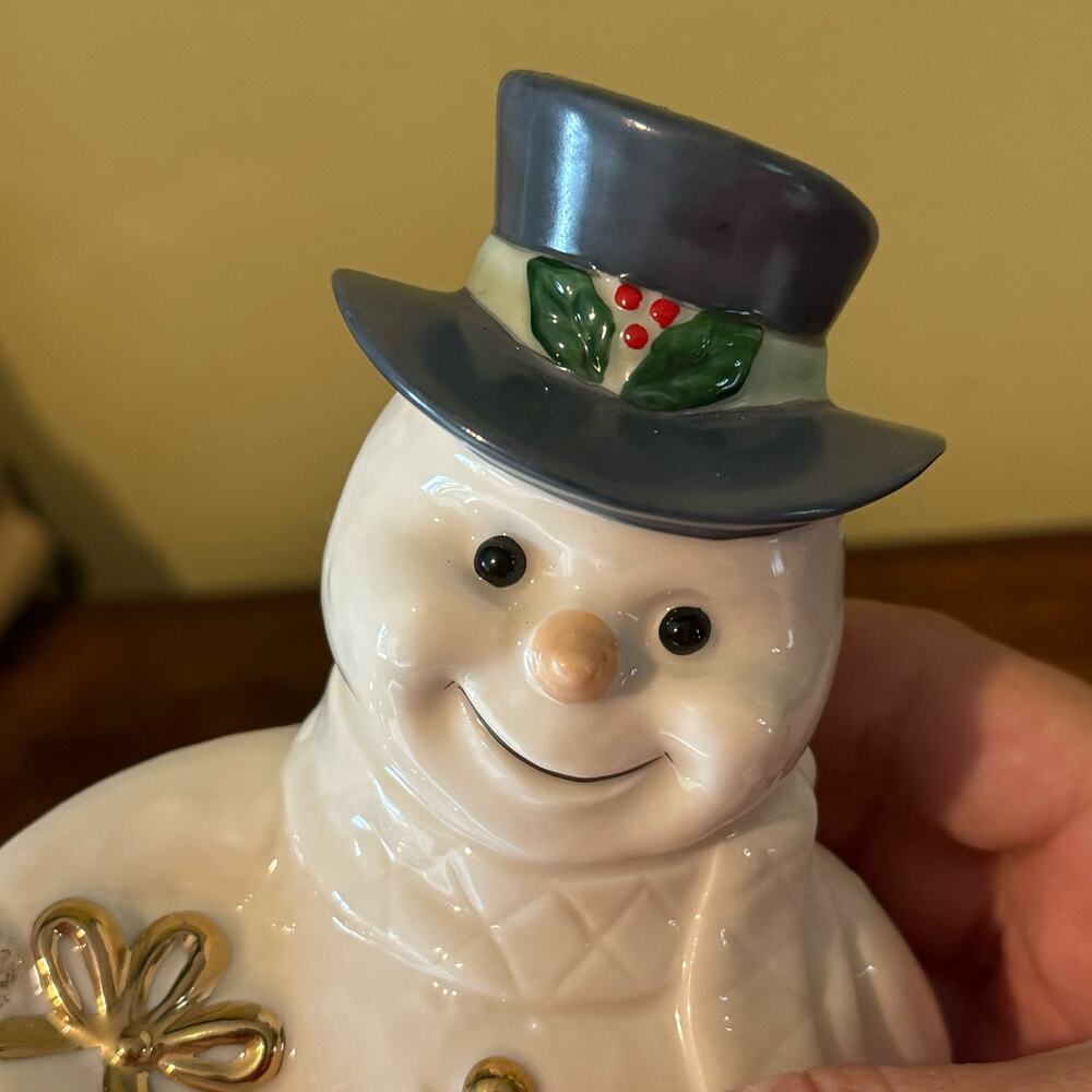 Lenox Snowan with Present and Top Hat - Picture 9 of 9